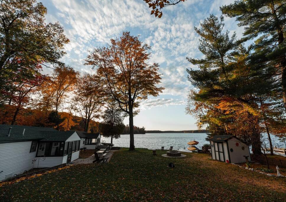 Big Blue Lake Cottages, Llc - Cottage #5 Holton Dış mekan fotoğraf