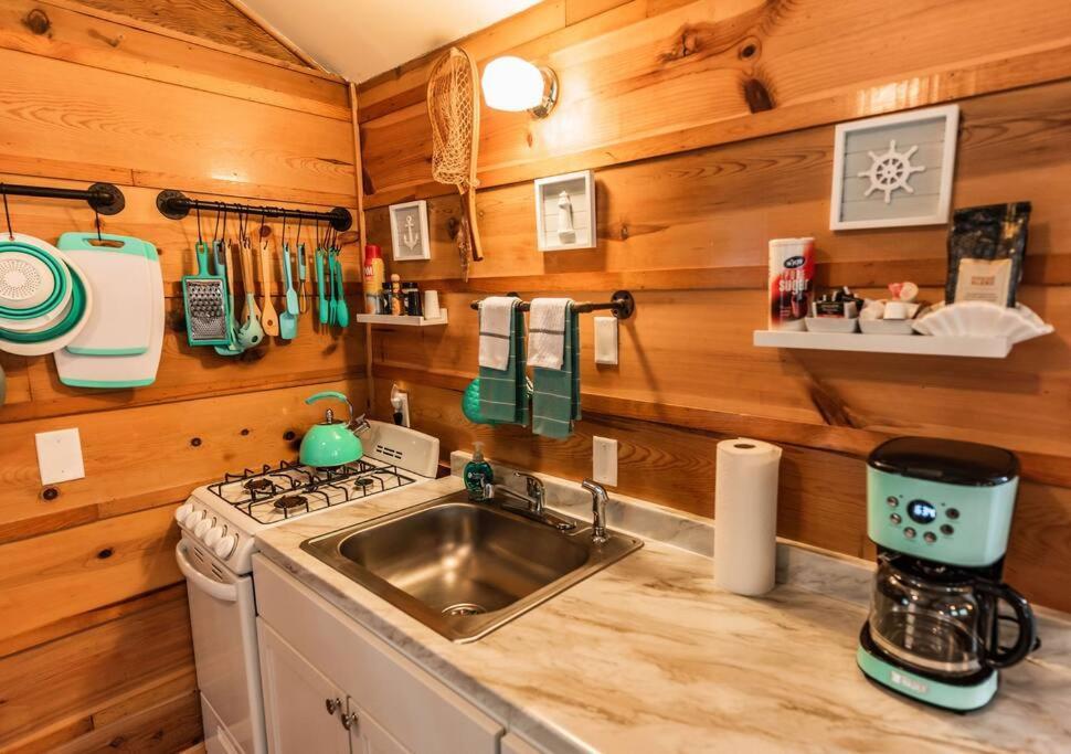 Big Blue Lake Cottages, Llc - Cottage #5 Holton Dış mekan fotoğraf