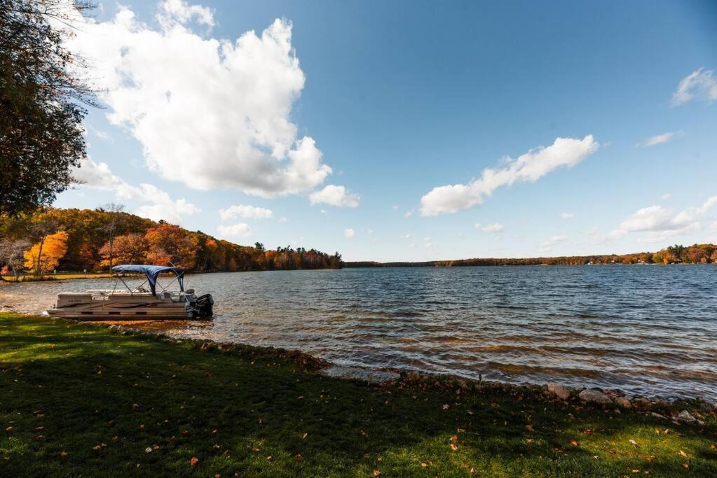Big Blue Lake Cottages, Llc - Cottage #5 Holton Dış mekan fotoğraf