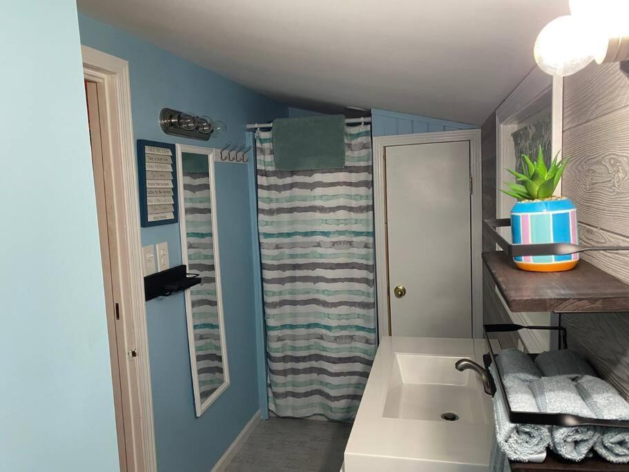 Big Blue Lake Cottages, Llc - Cottage #5 Holton Dış mekan fotoğraf