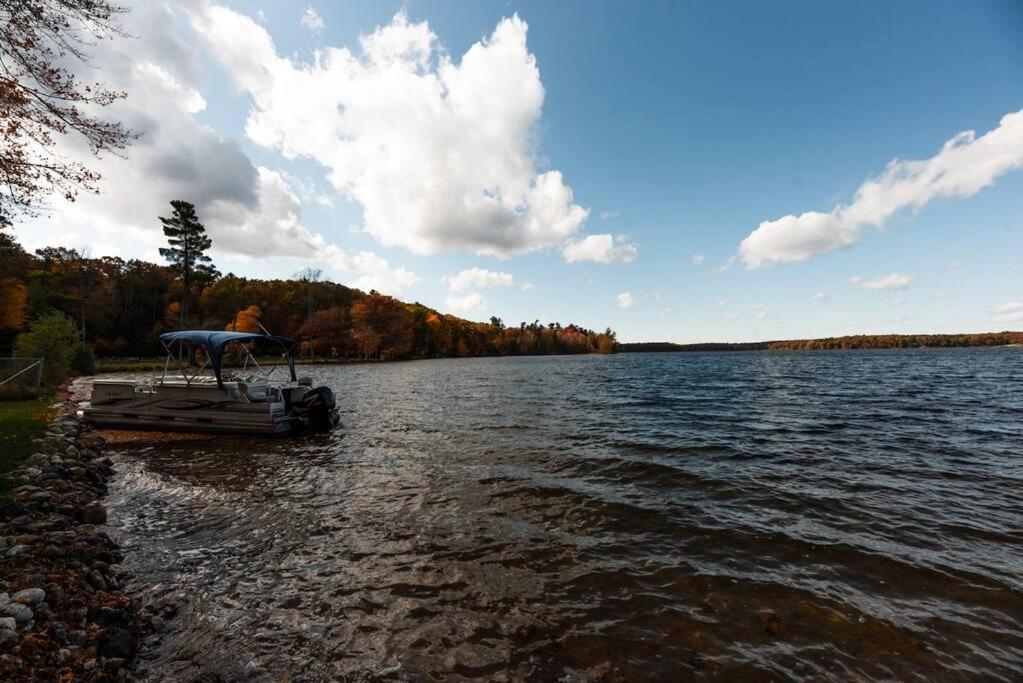 Big Blue Lake Cottages, Llc - Cottage #5 Holton Dış mekan fotoğraf